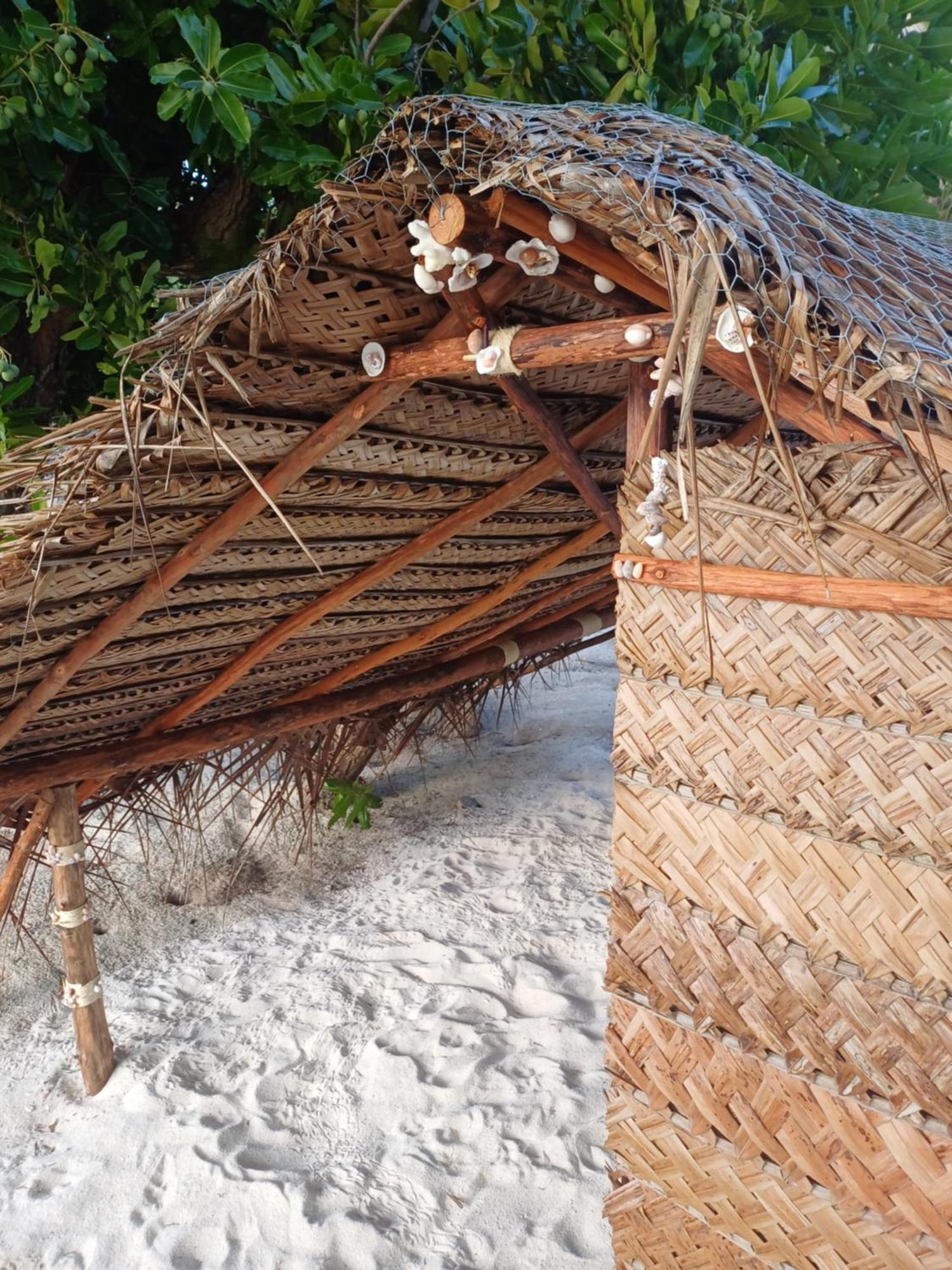 Poemanahere Island Camping A Maupiti Te-Fare-Arii Eksteriør billede