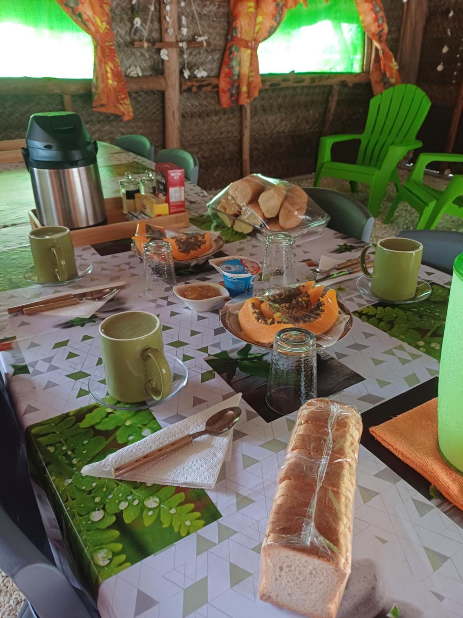 Poemanahere Island Camping A Maupiti Te-Fare-Arii Eksteriør billede